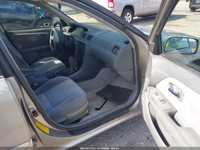 2001 TOYOTA CAMRY JT2BG28K710556757 Photo 4