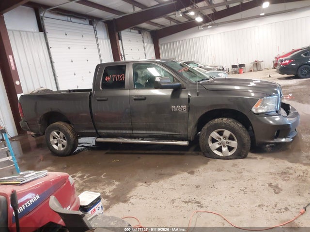 Продаж на аукціоні авто 2019 Ram 1500 Classic Express  4x4 6'4 Box, vin: 1C6RR7FG1KS534147, номер лоту: 44177137