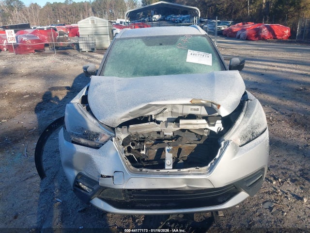 3N1CP5CU8KL515082 Nissan KICKS SR