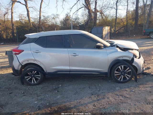 3N1CP5CU8KL515082 Nissan KICKS SR