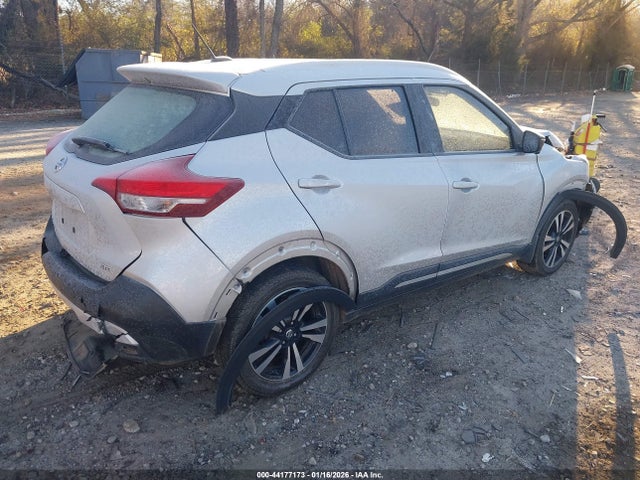 3N1CP5CU8KL515082 Nissan KICKS SR