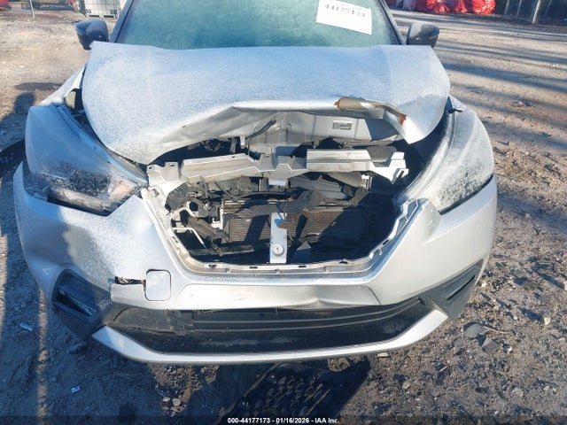 3N1CP5CU8KL515082 Nissan KICKS SR