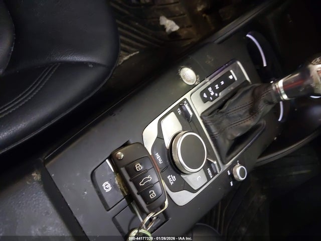 Aukcja sprzedaży 2020 Audi A3 Premium 45 Tfsi S Line Quattro S Tronic, vin: WAUBEGFF3LA097964, numer aukcji: 44177328