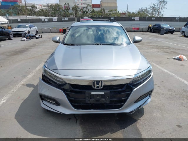1HGCV1F9XJA122565 Honda Accord Touring