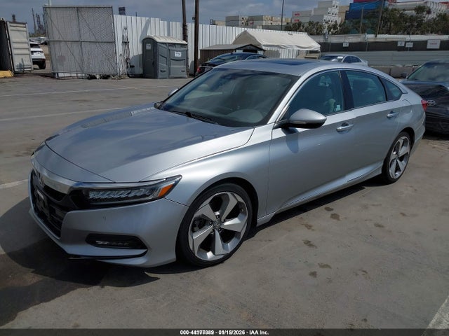 1HGCV1F9XJA122565 Honda Accord Touring