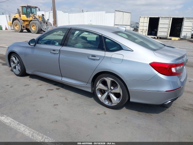 1HGCV1F9XJA122565 Honda Accord Touring