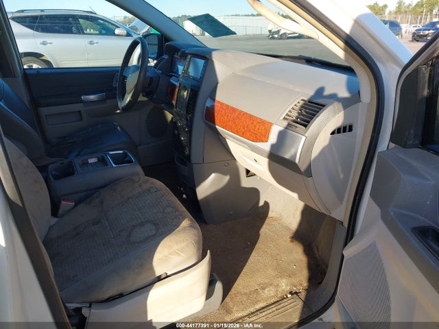 2008 CHRYSLER TOWN & COUNTRY 2A8HR54P08R637722 Photo 4