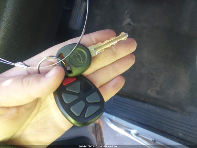 44177470 :رقم المزاد ، 1GCSKSE36AZ146708 vin ، 2010 Chevrolet Silverado 1500 Lt مزاد بيع