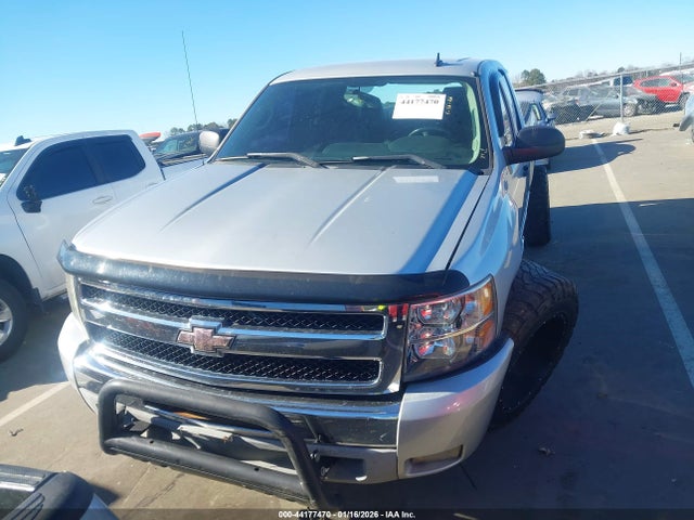 44177470 :رقم المزاد ، 1GCSKSE36AZ146708 vin ، 2010 Chevrolet Silverado 1500 Lt مزاد بيع