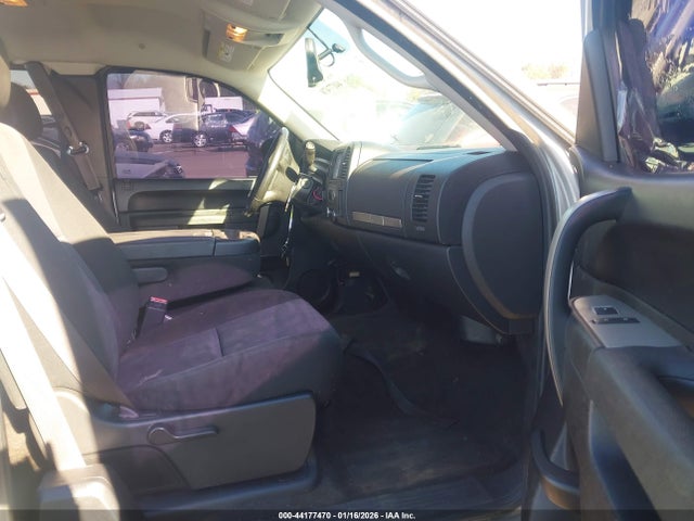 44177470 :رقم المزاد ، 1GCSKSE36AZ146708 vin ، 2010 Chevrolet Silverado 1500 Lt مزاد بيع
