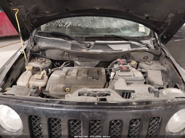 44177481 :رقم المزاد ، 1C4NJPBB0GD590519 vin ، 2016 Jeep Patriot Sport مزاد بيع