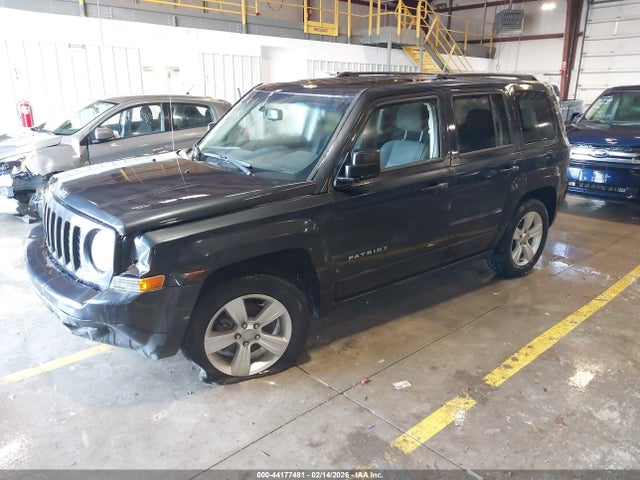 44177481 :رقم المزاد ، 1C4NJPBB0GD590519 vin ، 2016 Jeep Patriot Sport مزاد بيع