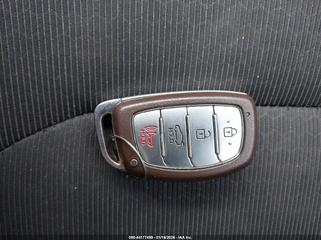 5NPD84LF2JH264780 Hyundai Elantra Value Edition