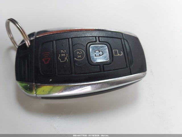 2017 LINCOLN MKZ 3LN6L5C95HR634825 Photo 10