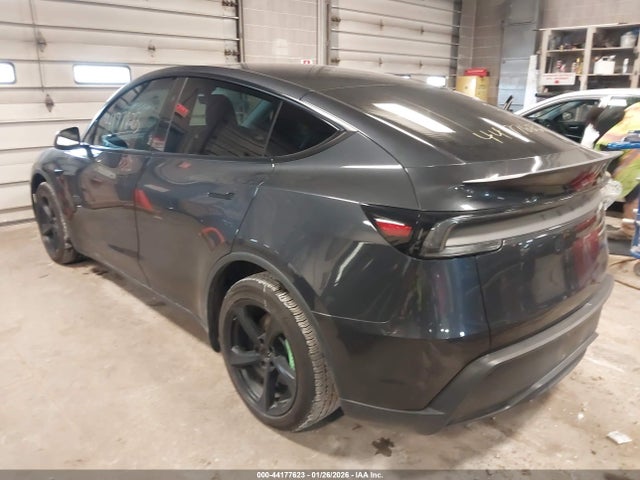 7SAYGDEE7TF339678 Tesla Model Y Long Range Dual Motor All-wheel Drive/long Range Launch Series