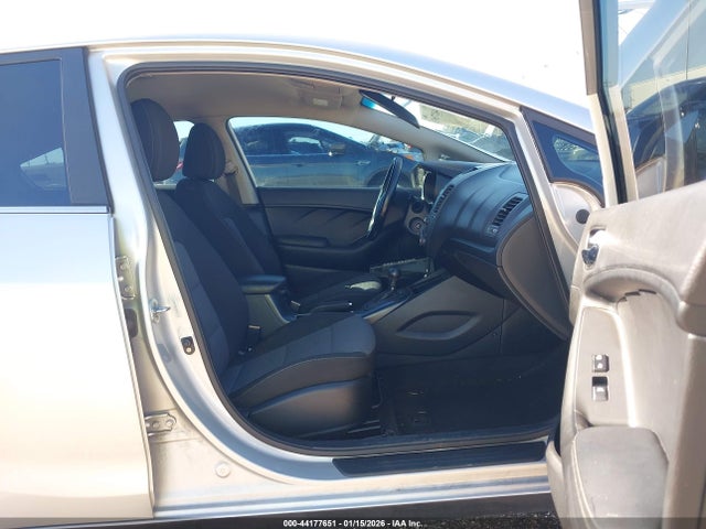 Продаж на аукціоні авто 2015 Kia Forte Ex, vin: KNAFX4A89F5361950, номер лоту: 44177651