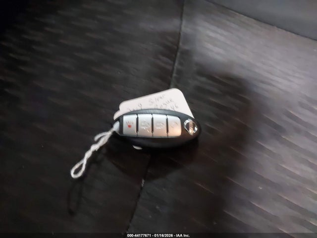 2019 NISSAN ROGUE 5N1AT2MV6KC759746 Photo 10