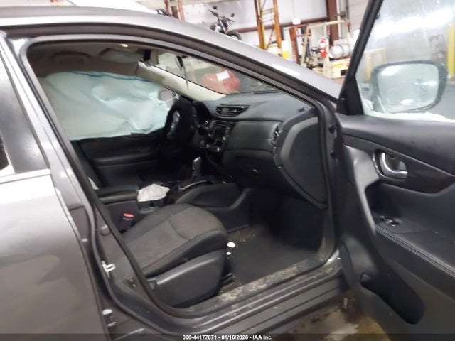 2019 NISSAN ROGUE 5N1AT2MV6KC759746 Photo 4