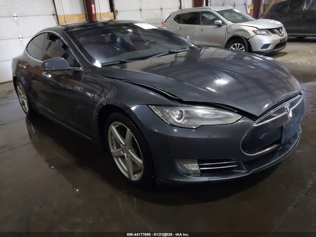 2016 TESLA MODEL S 5YJSA1E24GF128405