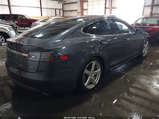2016 TESLA MODEL S 5YJSA1E24GF128405 Photo 3