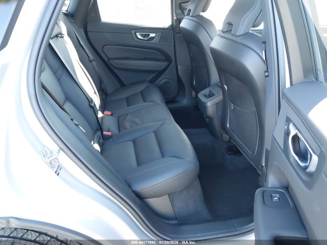 2025 VOLVO XC60 YV4M12RCXS1148495 Photo 7