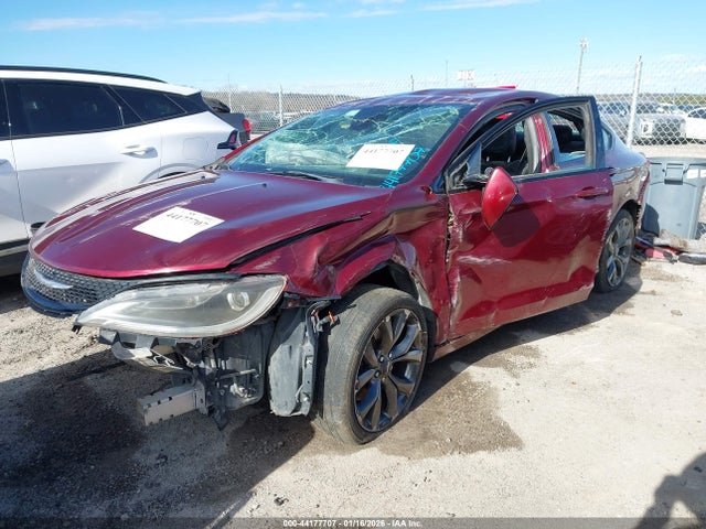 Продаж на аукціоні авто 2015 Chrysler 200 S, vin: 1C3CCCBB9FN550947, номер лоту: 44177707