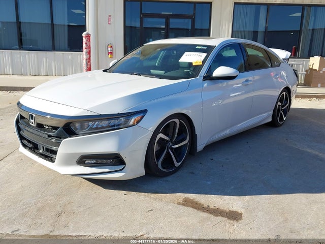 2018 Honda Accord Sport 2.0t მანქანა იყიდება აუქციონზე, vin: 1HGCV2F33JA045975, აუქციონის ნომერი: 44177716