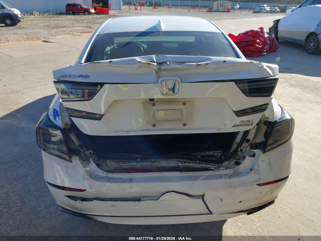2018 Honda Accord Sport 2.0t მანქანა იყიდება აუქციონზე, vin: 1HGCV2F33JA045975, აუქციონის ნომერი: 44177716