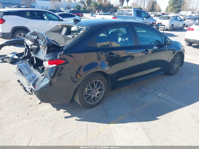 Toyota COROLLA LE 2022 5YFEPMAE3NP340064 Image 4