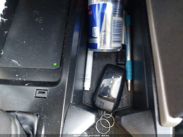 44177789 :رقم المزاد ، 4T1DBADK1SU032847 vin ، 2025 Toyota Camry Le مزاد بيع