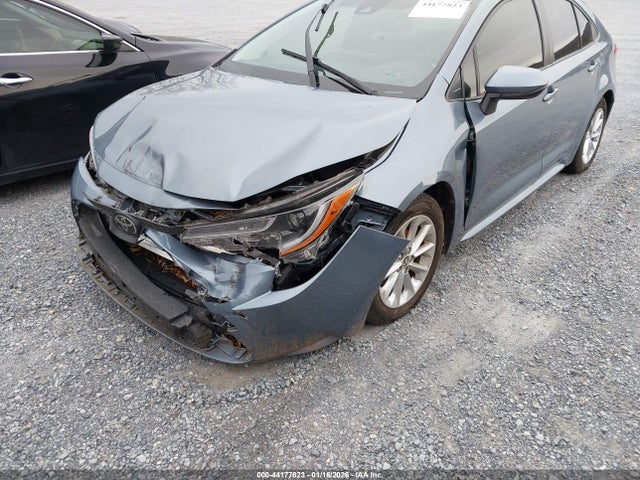 44177823 :رقم المزاد ، JTDHPMAE7NJ203047 vin ، 2022 Toyota Corolla Le مزاد بيع
