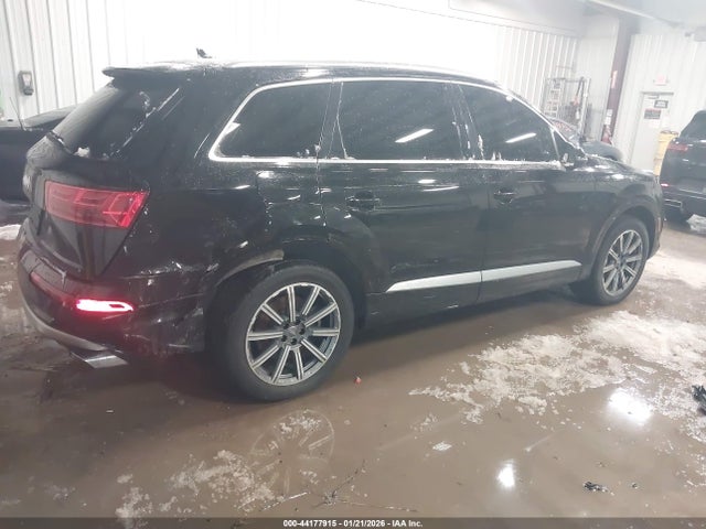 2019 AUDI Q7 WA1LAAF73KD010192 Photo 3