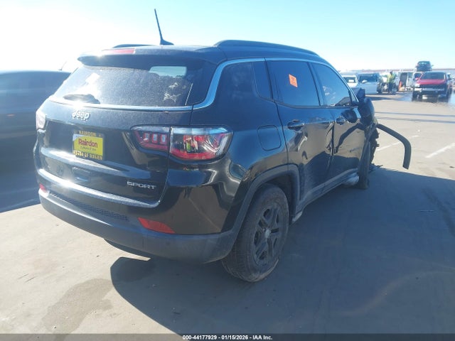 2019 JEEP COMPASS 3C4NJCABXKT793785 Photo 3