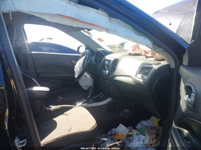 2019 JEEP COMPASS 3C4NJCABXKT793785 Photo 4