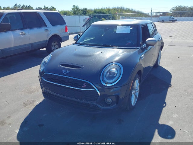 2020 MINI CLUBMAN WMWLV7C07L2M49605 Photo 1