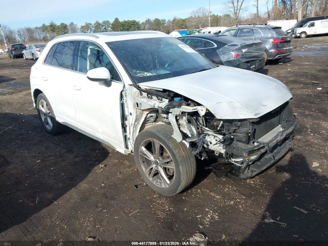 2021 AUDI Q3 WA1DECF38M1023977 Photo 0