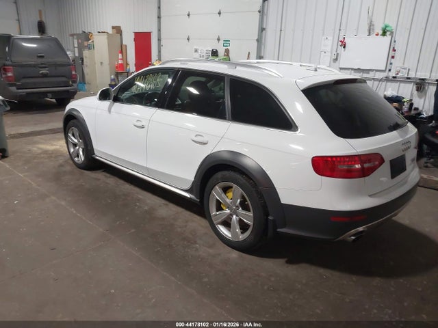 2016 AUDI ALLROAD WA1UFAFL0GA014583 Photo 2