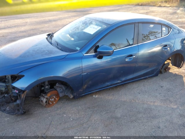 2017 Mazda Mazda3 Sport მანქანა იყიდება აუქციონზე, vin: 3MZBN1U71HM108477, აუქციონის ნომერი: 44178140