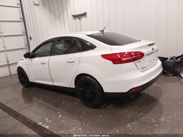 1FADP3F28HL222745 Ford FOCUS SE