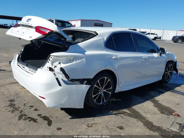 Продажа на аукционе авто 2018 Toyota Camry Se, vin: JTNB11HK3J3070704, номер лота: 44178193