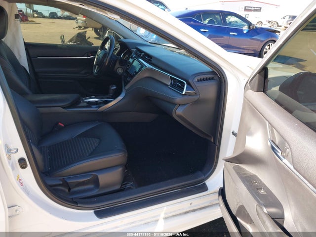 Продажа на аукционе авто 2018 Toyota Camry Se, vin: JTNB11HK3J3070704, номер лота: 44178193