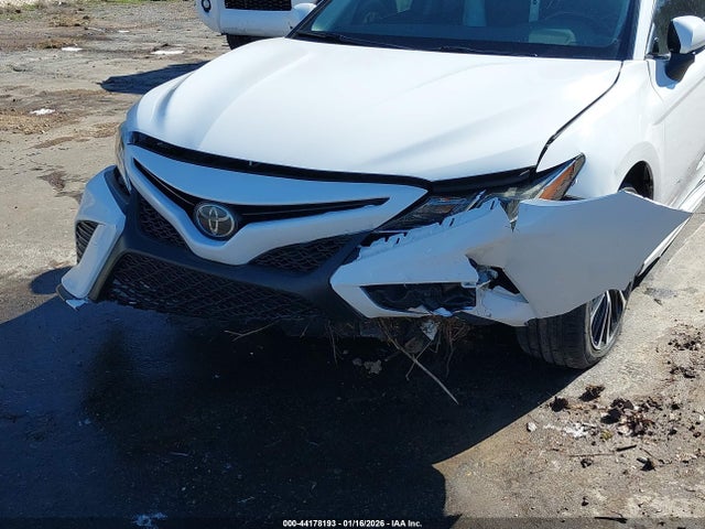 Продажа на аукционе авто 2018 Toyota Camry Se, vin: JTNB11HK3J3070704, номер лота: 44178193