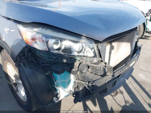 5XYPG4A54HG291264 KIA Sorento 3.3l Lx