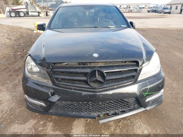 2012 Mercedes-benz C 300 Sport 4matic მანქანა იყიდება აუქციონზე, vin: WDDGF8BB1CA715223, აუქციონის ნომერი: 44178273