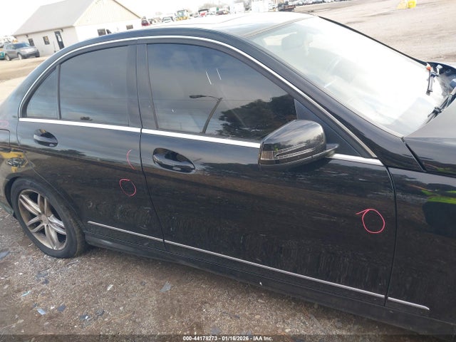 2012 Mercedes-benz C 300 Sport 4matic მანქანა იყიდება აუქციონზე, vin: WDDGF8BB1CA715223, აუქციონის ნომერი: 44178273