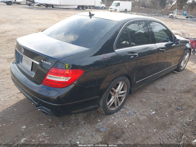 2012 Mercedes-benz C 300 Sport 4matic მანქანა იყიდება აუქციონზე, vin: WDDGF8BB1CA715223, აუქციონის ნომერი: 44178273