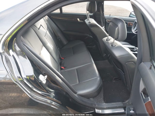 2012 Mercedes-benz C 300 Sport 4matic მანქანა იყიდება აუქციონზე, vin: WDDGF8BB1CA715223, აუქციონის ნომერი: 44178273
