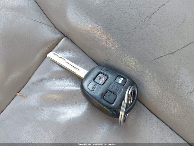 2003 Lexus Es 300 მანქანა იყიდება აუქციონზე, vin: JTHBF30G930109808, აუქციონის ნომერი: 44178341