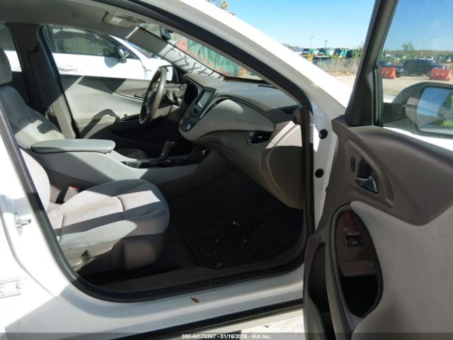 2016 CHEVROLET MALIBU 1G1ZB5ST6GF263826 Photo 4