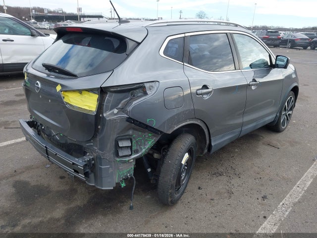 2018 Nissan Rogue Sport Sl მანქანა იყიდება აუქციონზე, vin: JN1BJ1CR7JW210683, აუქციონის ნომერი: 44178439